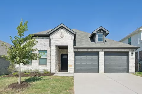6612 Valley Lake Ln, Fort Worth, TX 76123
