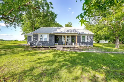 1008 Hcr 4114 S, Itasca, TX 76055