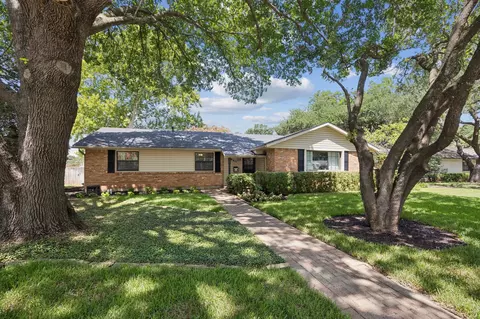 10411 Cromwell Dr, Dallas, TX 75229