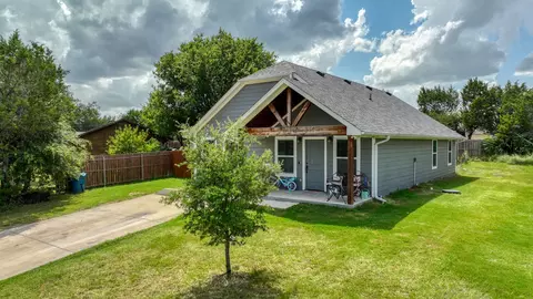 2806 San Gabriel Dr, Granbury, TX 76048
