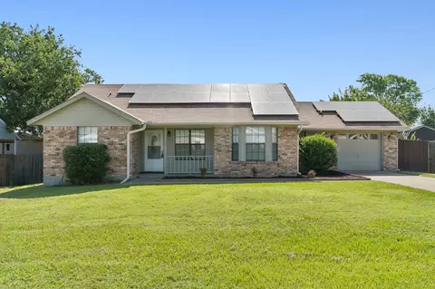 1105 Snowberry St, Cleburne, TX 76031