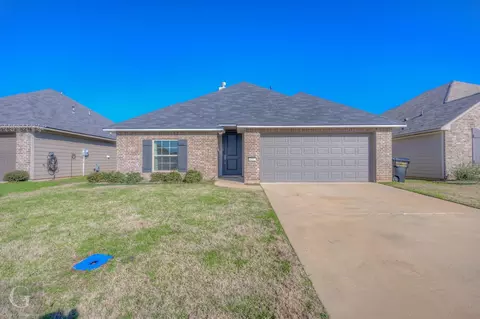 4182 Grassy Lake Dr, Bossier City, LA 71111