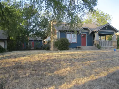 1010 E Lindsey St, Breckenridge, TX 76424