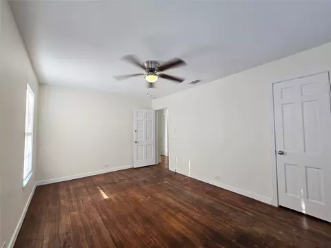 Living - 2503 Taylor St, Commerce, TX 75428 photo 7 of 7