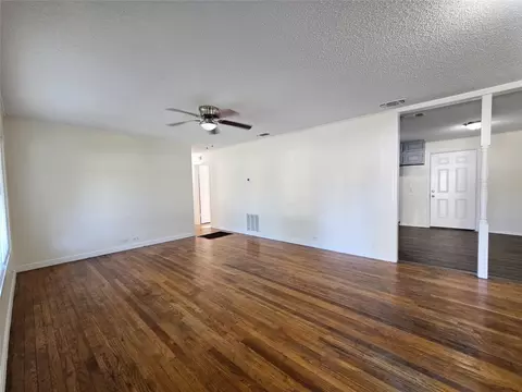 Living - 2503 Taylor St, Commerce, TX 75428 photo 1 of 7