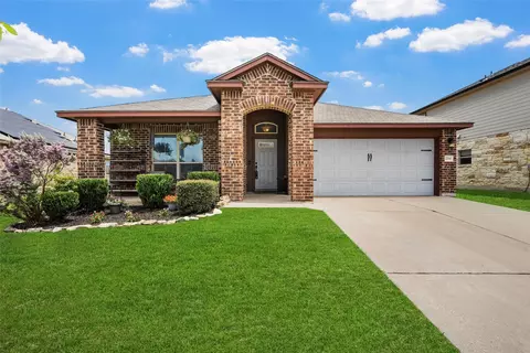 2700 Gilchrist Dr, Lorena, TX 76655