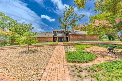 500 Rs County Road 2210, Emory, TX 75440