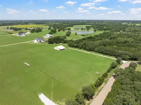 635 E Bell Rd, Waco, TX 76705 photo 4