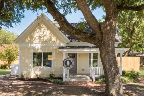 321 Houston St, Cedar Hill, TX 75104