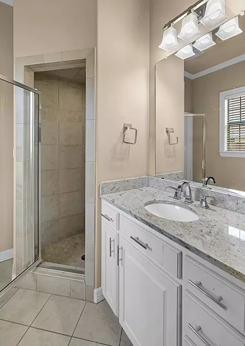 Bath - 74 Independence Trl, Waco, TX 76708 photo 4 of 5