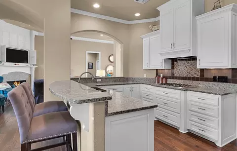 Kitchen - 74 Independence Trl, Waco, TX 76708 photo 4 of 8