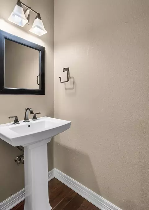 Bath - 74 Independence Trl, Waco, TX 76708 photo 3 of 5