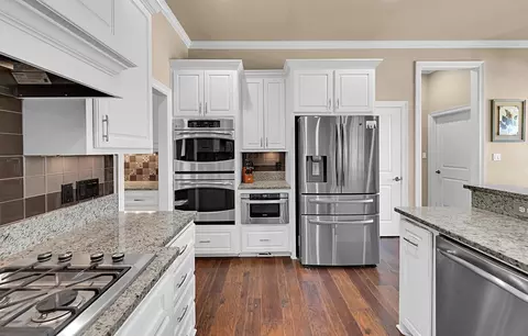 Kitchen - 74 Independence Trl, Waco, TX 76708 photo 6 of 8