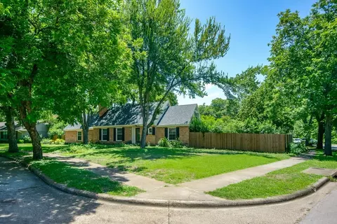 10406 Coleridge St, Dallas, TX 75218