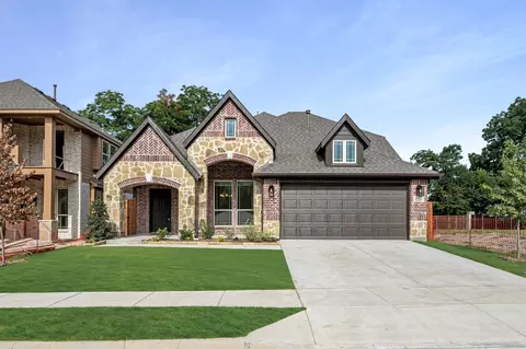 104 Saddlewood Trl, Commerce, TX 75428