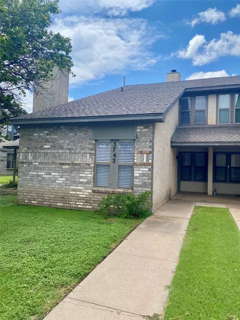 3742 Crossroads Dr, Abilene, TX 79605