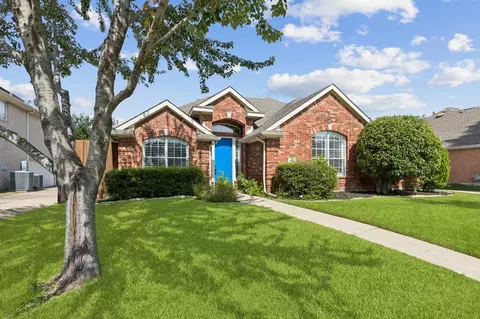 423 Walnut Dr, Murphy, TX 75094