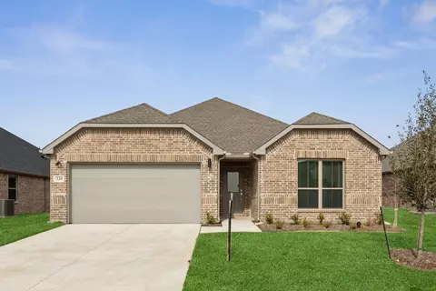 330 Arcane St, Greenville, TX 75402