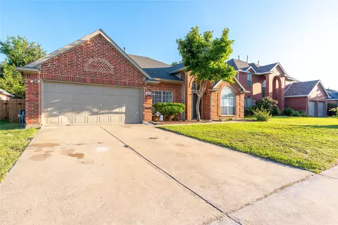 808 Pimernel Ln, Plano, TX 75075