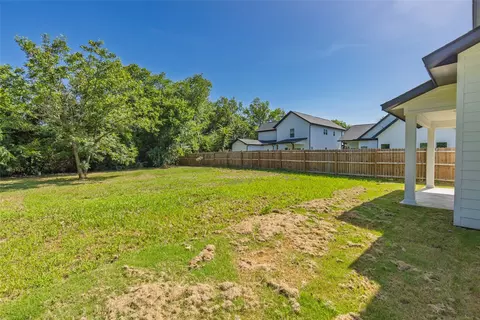 Exterior - 749 E Marshall Ave, Cooper, TX 75432 photo 5 of 7