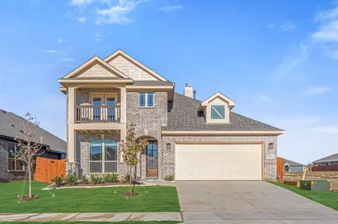 1024 River Oaks Dr, Godley, TX 76044