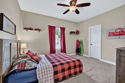 Bedroom - 2340 Wright Rd, Sherman, TX 75092 photo 3 of 5