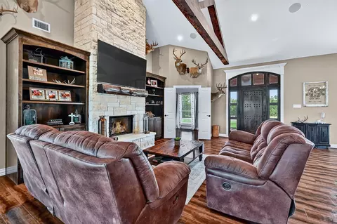 Living - 2340 Wright Rd, Sherman, TX 75092 photo 1 of 3