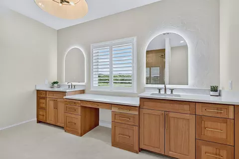 Bath - 2340 Wright Rd, Sherman, TX 75092 photo 4 of 5