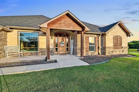 Exterior - 2340 Wright Rd, Sherman, TX 75092 photo 2 of 4