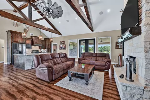 Living - 2340 Wright Rd, Sherman, TX 75092 photo 3 of 3