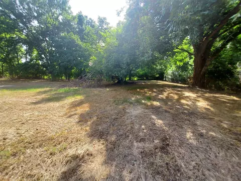 2417 Roosevelt Ave, Shreveport, LA 71104