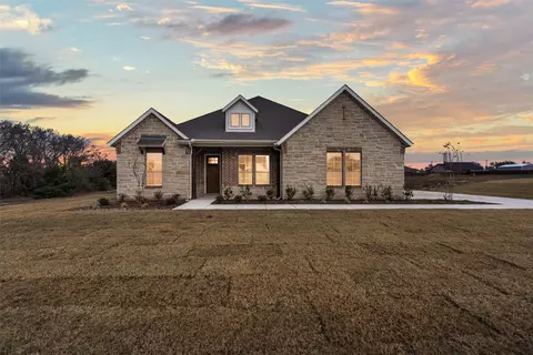 13 Louis Rd, Sherman, TX 75090