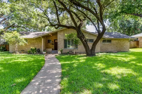 1121 Parkhaven Dr, Richardson, TX 75080