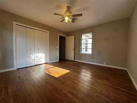 Bedroom - 400 E Liberty St, Pilot Point, TX 76258 photo 5 of 5