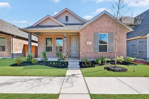 1017 Western Hills Dr, Crowley, TX 76036