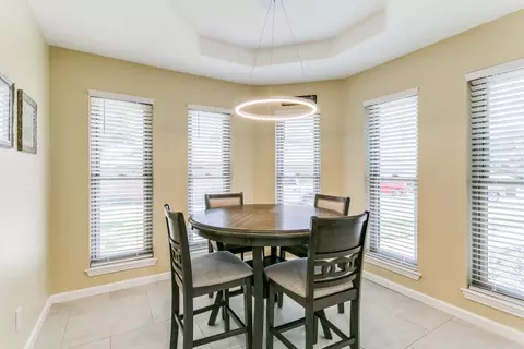 520 Mel Ct, Euless, TX 76039 photo 4