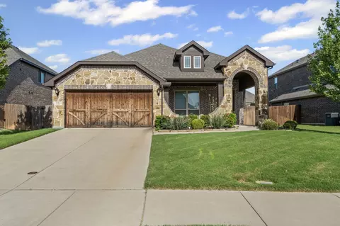 725 Salvia Ct, Midlothian, TX 76065