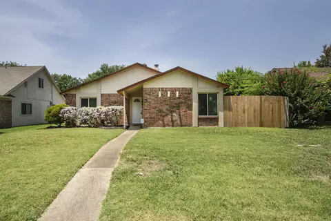 2913 Monarch Dr, Plano, TX 75074