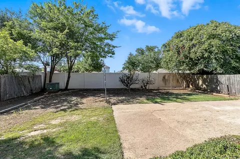 Exterior - 331 Trees Dr, Cedar Hill, TX 75104 photo 2 of 2