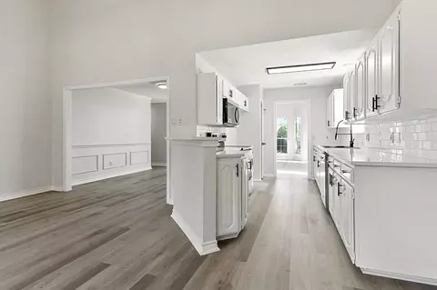 Kitchen - 331 Trees Dr, Cedar Hill, TX 75104 photo 1 of 3