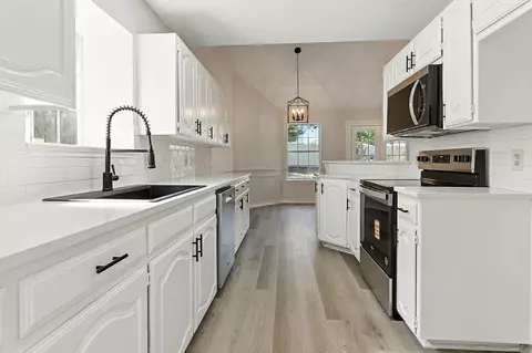Kitchen - 331 Trees Dr, Cedar Hill, TX 75104 photo 3 of 3