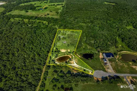 418 Pondview Ln, Nocona, TX 76255