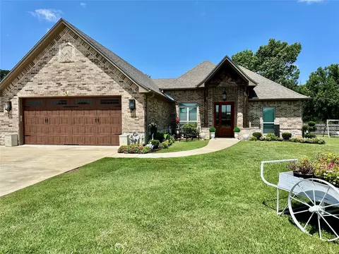 413 Cody Cir N, Sulphur Springs, TX 75482