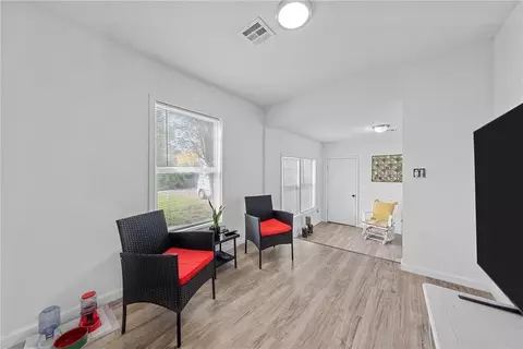 Entry Way - 1401 E Texas Ave, Mart, TX 76664 photo 1 of 1