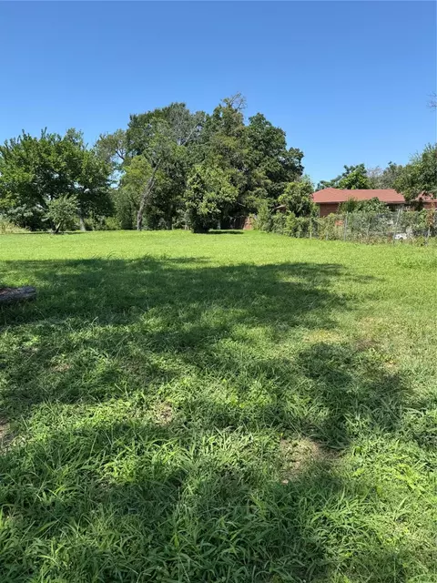 2419 Tally Ho Ln, Dallas, TX 75212