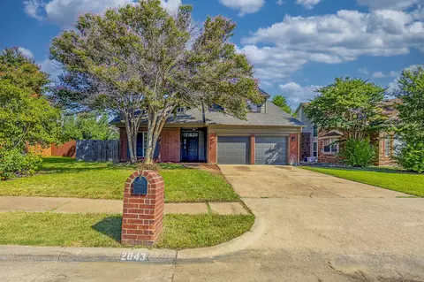 2043 Wanderlust Dr, Lewisville, TX 75067