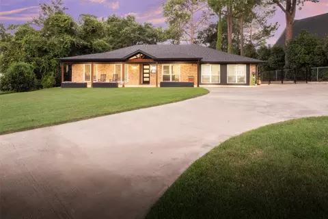 165 Autumn Wood Trl, Gun Barrel City, TX 75156