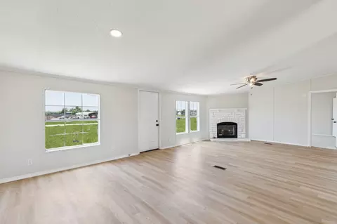 7112 Mitchell Dr, Terrell, TX 75160 photo 4
