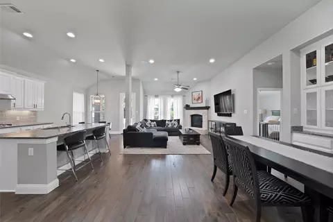 709 Field Xing, Aubrey, TX 76227