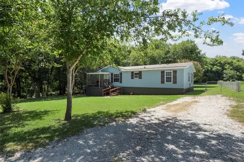 113 Presley Dr, Lorena, TX 76655 photo 2